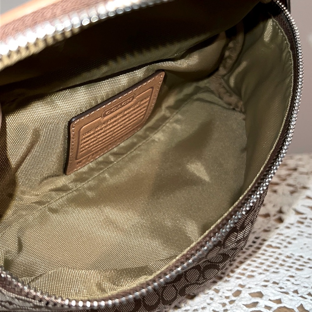 Coach signature canvas belt bag - Picture 7 of 11